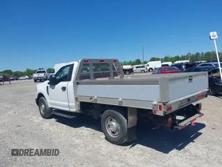 2019 Ford Super Duty F-250 SRW XL with VIN 1FDBF2A69KED43087, listed as a IAAI auction lot 41982751 with 98,528 mi miles. Bid and sale history available at carsss.com. Image 3.