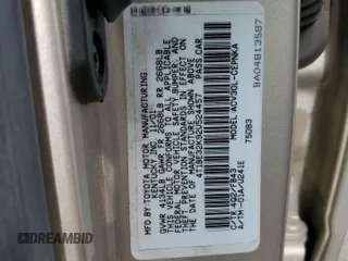 2002 Toyota Camry LE z VIN 4T1BE32K92U524457, wystawiony jako Copart lot #56864365 z przebiegiem 274 760 mil mil oraz Czysty tytuł • Clean title. Historia ofert i sprzedaży dostępna na DreamBid. Obrazek 12.