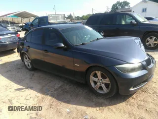 2007 BMW 3 Series 328i with VIN WBAVA37597NL12320, listed as a IAAI auction lot 42595013 with 309,522 mi miles and . Bid and sale history available at DreamBid. Image 1.