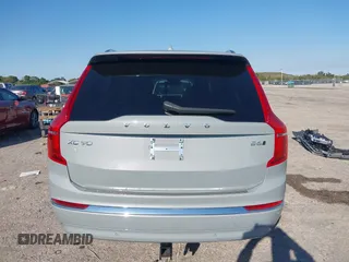 2024 Volvo XC90 Ultimate Bright Theme с VIN YV4062PF2R1205960, выставлен на аукционе IAAI как лот 41769638 с пробегом 33 248 миль миль и . История ставок и продаж доступна на DreamBid. Изображение 17.