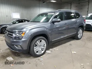 2018 Volkswagen Atlas SEL Premium z VIN 1V2NR2CA9JC504329, wystawiony jako Copart lot #53050955 z przebiegiem 122 283 mil mil oraz Czysty tytuł • Clean title. Historia ofert i sprzedaży dostępna na DreamBid. Obrazek 1.