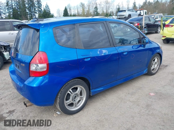 2007 Honda Fit Sport with VIN JHMGD38647S056047, listed as a IAAI auction lot 41956635 with 163,920 mi miles. Bid and sale history available at carsss.com. Image 4.
