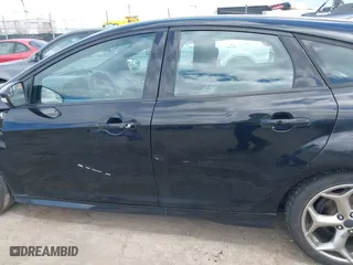 2015 Ford Focus ST with VIN 1FADP3L97FL334743, listed as a IAAI auction lot 41923997 with 200,549 mi miles. Bid and sale history available at carsss.com. Image 14.