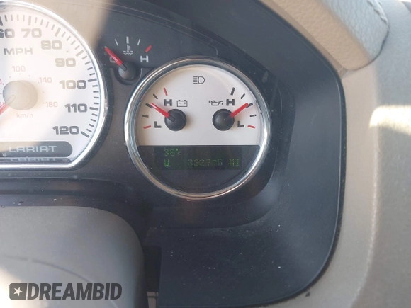 2004 Ford F-150 XLT with VIN 1FTPW14584KC35765, listed as a IAAI auction lot 41249586 with 322,715 mi miles. Bid and sale history available at carsss.com. Image 7.