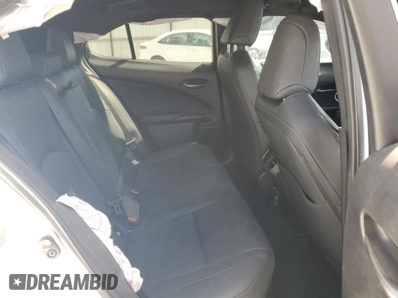 2023 Lexus UX 250h F Sport z VIN JTHB6JBH0P2155693, wystawiony jako Copart lot #56769475 z przebiegiem 61 661 mil mil oraz Szkoda całkowita • Salvage title. Historia ofert i sprzedaży dostępna na DreamBid. Obrazek 11.