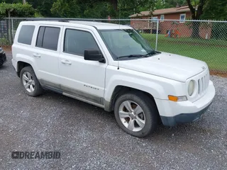 2011 Jeep Patriot Sport z VIN 1J4NT1GB7BD126565, wystawiony jako IAAI lot #42524054 z przebiegiem 145 906 mil mil oraz . Historia ofert i sprzedaży dostępna na DreamBid. Obrazek 1.