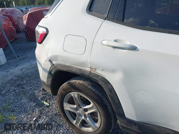 2024 Jeep Compass Latitude with VIN 3C4NJDBN5RT607238, listed as a IAAI auction lot 42732895 with 43,063 mi miles and . Bid and sale history available at DreamBid. Image 17.