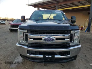 2019 Ford F-350 XL z VIN 1FT8W3DT8KEG64950, wystawiony jako Copart lot #87010314 z przebiegiem Nie podano mil oraz Szkoda całkowita • Salvage title. Historia ofert i sprzedaży dostępna na DreamBid. Obrazek 5.