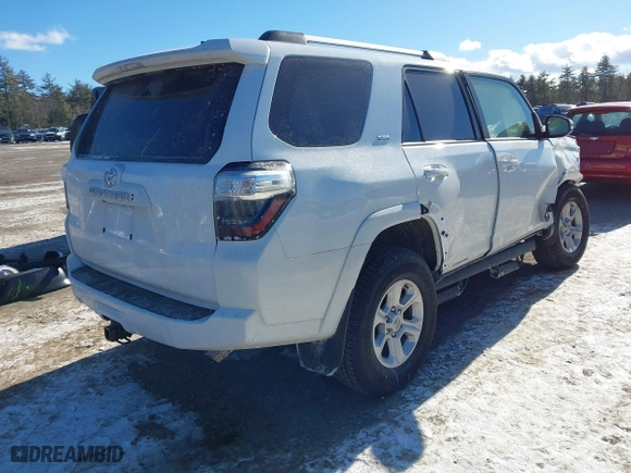 2024 Toyota 4Runner SR5 Premium with VIN JTENU5JR0R6296258, listed as a IAAI auction lot 41420385 with 4,649 mi miles. Bid and sale history available at carsss.com. Image 4.