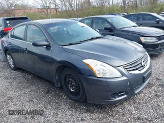 2011 Nissan Altima 2.5 S with VIN 1N4AL2AP5BC104509, listed as a IAAI auction lot 41958052 with 188,272 mi miles. Bid and sale history available at carsss.com. Image 1.