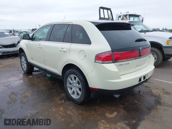 2007 Lincoln MKX with VIN 2LMDU68C77BJ05358, listed as a IAAI auction lot 41852330 with 163,508 mi miles. Bid and sale history available at carsss.com. Image 3.