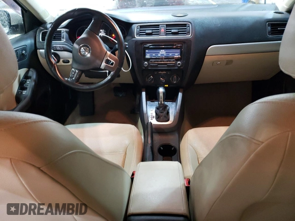 2013 Volkswagen Jetta SE with VIN 3VWDX7AJ3DM443160, listed as a Copart auction lot 55247845 with 334,107 mi miles and Salvage title. Bid and sale history available at DreamBid. Image 8.