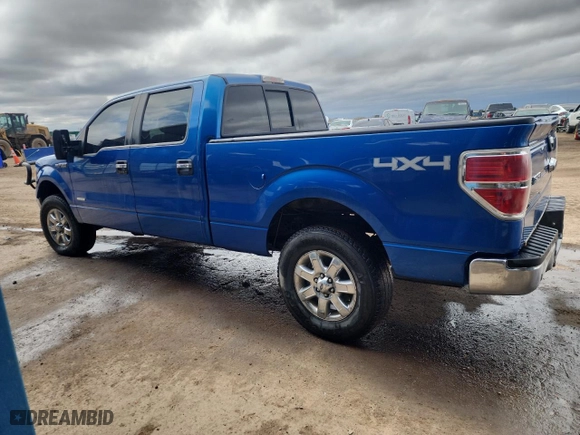 2013 Ford F-150 XL with VIN 1FTFW1ET2DKD90126, listed as a Copart auction lot 82496314 with 174,621 mi miles and Clean Title. Bid and sale history available at carsss.com. Image 2.