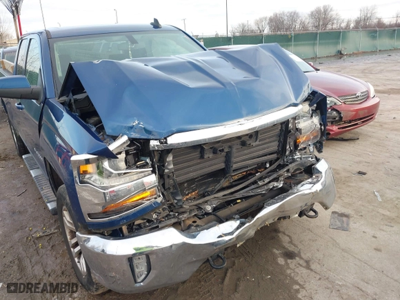 2017 Chevrolet Silverado 1500 LT with VIN 1GCVKREH9HZ137190, listed as a IAAI auction lot 41123725 with 85,959 mi miles. Bid and sale history available at carsss.com. Image 6.