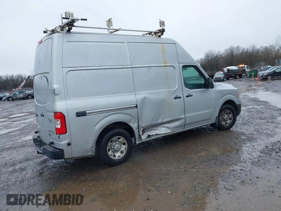 2016 Nissan NV Cargo SV z VIN 1N6BF0LY4GN807205, wystawiony jako IAAI lot #41321682 z przebiegiem 151 759 mil mil oraz . Historia ofert i sprzedaży dostępna na DreamBid. Obrazek 4.
