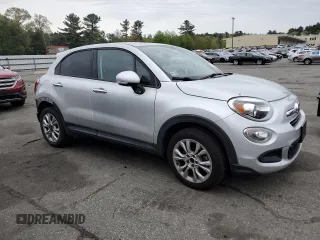 2016 FIAT 500X Easy z VIN ZFBCFXBT8GP436854, wystawiony jako Copart lot #56552055 z przebiegiem 82 495 mil mil oraz Nie do naprawy • Non repairable. Historia ofert i sprzedaży dostępna na DreamBid. Obrazek 4.