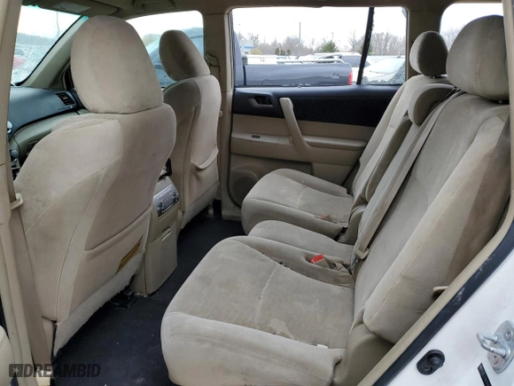 2011 Toyota Highlander with VIN 5TDZK3EHXBS044590, listed as a Copart auction lot 84206474 with 212,341 mi miles and Non Repairable. Bid and sale history available at carsss.com. Image 11.