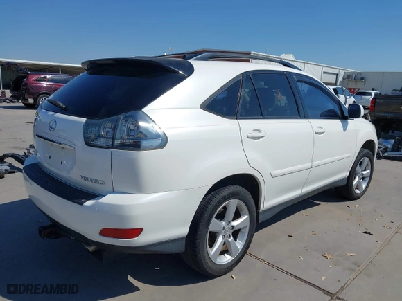 2004 Lexus RX 330 with VIN JTJGA31U140033669, listed as a IAAI auction lot 42042611 with 267,270 mi miles. Bid and sale history available at carsss.com. Image 4.