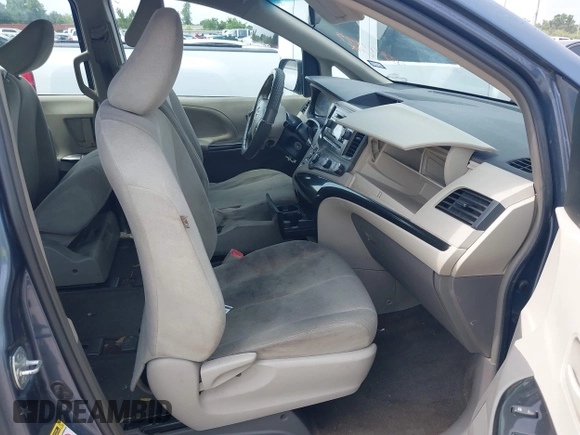2013 Toyota Sienna L with VIN 5TDZK3DC9DS351449, listed as a IAAI auction lot 42397699 with Not provided miles and . Bid and sale history available at DreamBid. Image 5.
