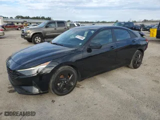 2021 Hyundai Elantra SEL with VIN KMHLM4AG0MU137616, listed as a Copart auction lot 87176984 with 157,418 mi miles and Salvage Title. Bid and sale history available at carsss.com. Image 1.