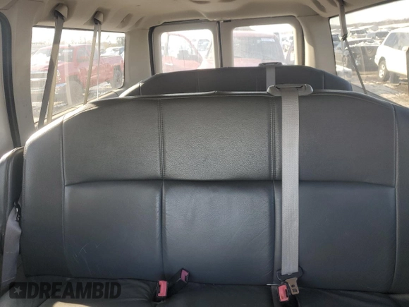 2012 Ford Econoline Wagon XL with VIN 1FMNE1BL6CDB12668, listed as a Copart auction lot 37751654 with 31,425 mi miles and Clean Title. Bid and sale history available at carsss.com. Image 10.
