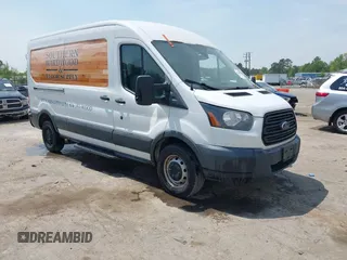 2018 Ford Transit with VIN 1FTYR2CM4JKA25671, listed as a IAAI auction lot 42086863 with 318,045 mi miles. Bid and sale history available at carsss.com. Image 1.