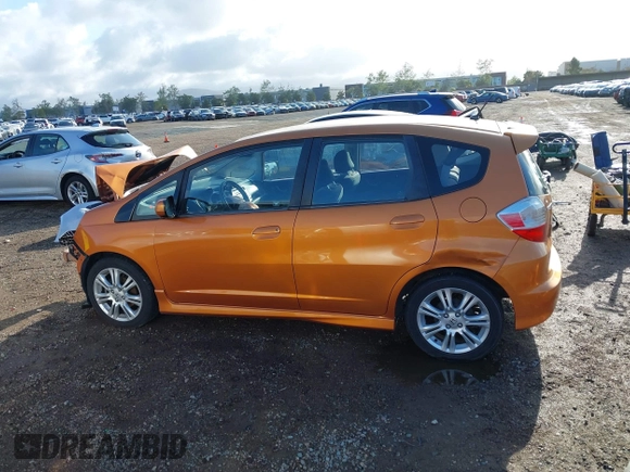 2011 Honda Fit Sport with VIN JHMGE8H57BS006558, listed as a IAAI auction lot 41907022 with 73,328 mi miles and . Bid and sale history available at DreamBid. Image 15.