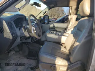 2014 Ford F-350 XL with VIN 1FT8X3BT7EEA61279, listed as a Copart auction lot 43035235 with 258,391 mi miles and Clean title. Bid and sale history available at DreamBid. Image 7.