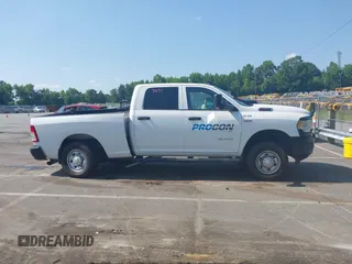 2019 Ram 2500 Tradesman with VIN 3C6UR5CJ6KG556859, listed as a IAAI auction lot 42406339 with 110,789 mi miles and . Bid and sale history available at DreamBid. Image 13.