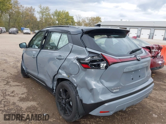 2024 Nissan Kicks SR with VIN 3N1CP5DV2RL505746, listed as a IAAI auction lot 40585469 with 4,430 mi miles and . Bid and sale history available at carsss.com. Image 3.