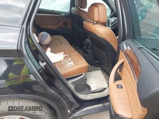 2014 BMW X6 xDrive35i z VIN 5UXFG2C56E0C45631, wystawiony jako IAAI lot #41967186 z przebiegiem 86 773 mil mil oraz . Historia ofert i sprzedaży dostępna na DreamBid. Obrazek 8.