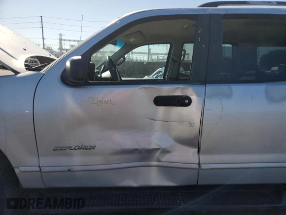 2002 Ford Explorer XLS с VIN 1FMZU72E92UA49279, выставлен на аукционе Copart как лот 50059725 с пробегом 161 682 миль миль и Списание • Salvage title. История ставок и продаж доступна на DreamBid. Изображение 7.