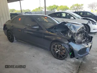 2016 Mercedes-Benz C 450 AMG z VIN 55SWF6EB8GU116241, wystawiony jako Copart lot #56943085 z przebiegiem 106 307 mil mil oraz Szkoda całkowita • Salvage title. Historia ofert i sprzedaży dostępna na DreamBid. Obrazek 4.