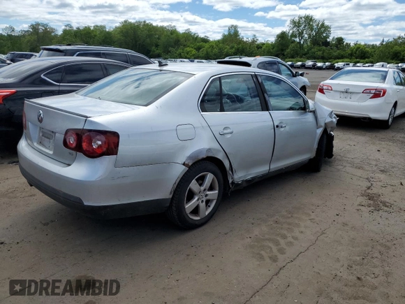 2008 Volkswagen Jetta SE with VIN 3VWRZ71K98M197780, listed as a Copart auction lot 56921725 with 172,801 mi miles and Salvage title. Bid and sale history available at DreamBid. Image 3.