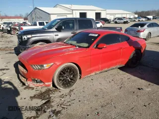 2015 Ford Mustang EcoBoost z VIN 1FA6P8TH1F5341608, wystawiony jako Copart lot #45937095 z przebiegiem Nie podano mil oraz Szkoda całkowita • Salvage title. Historia ofert i sprzedaży dostępna na DreamBid. Obrazek 1.