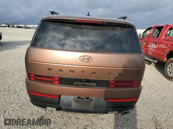 2024 Hyundai Santa Fe Calligraphy z VIN 5NMP5DGL8RH013342, wystawiony jako Copart lot #51639385 z przebiegiem 25 713 mil mil oraz Szkoda całkowita • Salvage title. Historia ofert i sprzedaży dostępna na DreamBid. Obrazek 6.