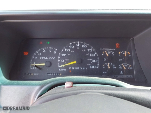1998 Chevrolet Tahoe with VIN 3GNEK18R2WG122041, listed as a IAAI auction lot 41543943 with 106,978 mi miles. Bid and sale history available at carsss.com. Image 7.