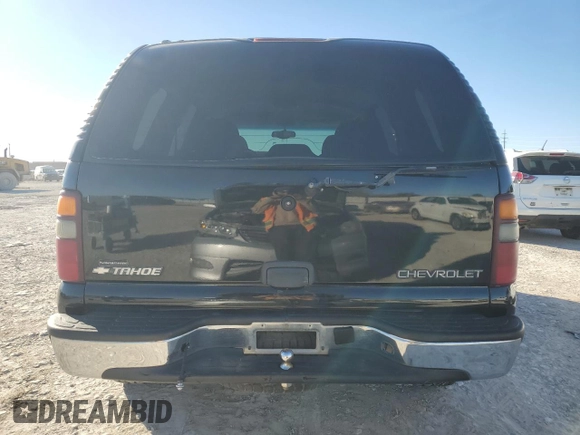 2002 Chevrolet Tahoe LS with VIN 1GNEC13V82R279469, listed as a Copart auction lot 81807564 with 350,665 mi miles and Salvage Title. Bid and sale history available at carsss.com. Image 6.