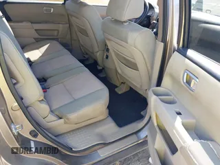 2010 Honda Pilot EX with VIN 5FNYF3H44AB002542, listed as a IAAI auction lot 41839800 with 278,623 mi miles and . Bid and sale history available at carsss.com. Image 8.