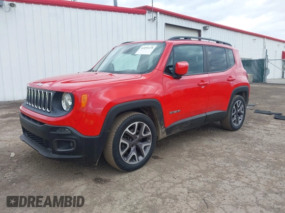 2015 Jeep Renegade Latitude with VIN ZACCJABT0FPB96600, listed as a IAAI auction lot 41895478 with 161,168 mi miles. Bid and sale history available at carsss.com. Image 2.