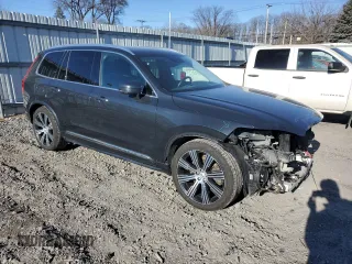 2021 Volvo XC90 Inscription Expression with VIN YV4BR0CL6M1721716, listed as a Copart auction lot 43030384 with 122,679 mi miles. Bid and sale history available at carsss.com. Image 4.