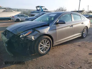 2019 Hyundai Sonata SE with VIN 5NPE24AF0KH751891, listed as a IAAI auction lot 41760542 with 97,517 mi miles and . Bid and sale history available at carsss.com. Image 17.