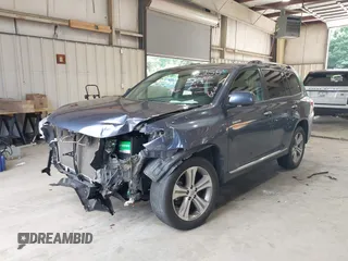 2011 Toyota Highlander Limited with VIN 5TDYK3EH8BS026066, listed as a IAAI auction lot 42646319 with 118,317 mi miles and . Bid and sale history available at DreamBid. Image 18.