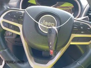 2017 Jeep Cherokee Altitude с VIN 1C4PJLAS6HW654863, выставлен на аукционе IAAI как лот 42477192 с пробегом 58 501 миль миль и . История ставок и продаж доступна на DreamBid. Изображение 11.