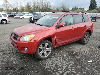 2011 Toyota RAV4 Sport z VIN JTMRK4DV9B5103003, wystawiony jako Copart lot #50946615 z przebiegiem 216 279 mil mil oraz Szkoda całkowita • Salvage title. Historia ofert i sprzedaży dostępna na DreamBid. Obrazek 1.