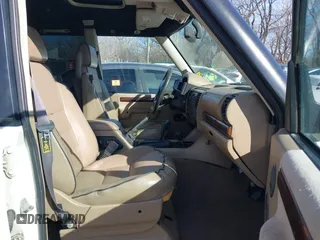 2000 Land Rover Discovery Cloth with VIN SALTY1546YA247075, listed as a IAAI auction lot 41650529 with 140,039 mi miles and . Bid and sale history available at DreamBid. Image 5.