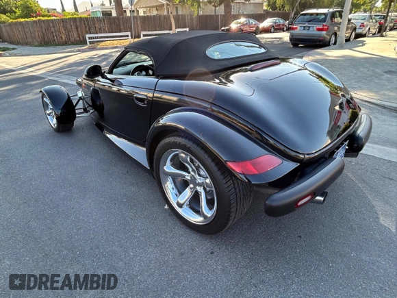 2000 Plymouth Prowler z VIN 1P3EW65G6YV602347, wystawiony jako Copart lot #71067714 z przebiegiem 65 554 mil mil oraz Tytuł czysty. Historia ofert i sprzedaży dostępna na DreamBid. Obrazek 7.