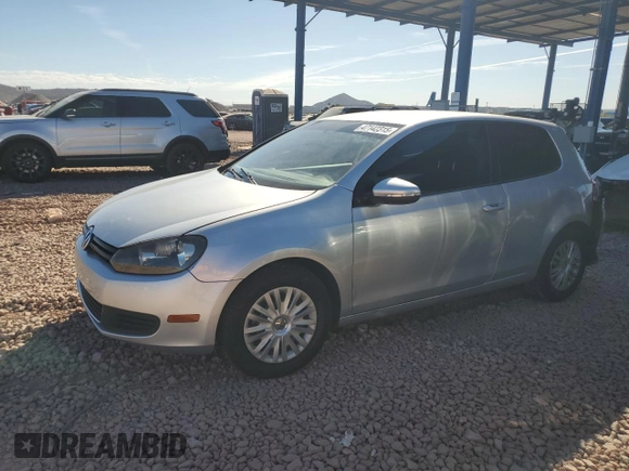 2012 Volkswagen Golf z VIN WVWBB7AJ2CW321378, wystawiony jako Copart lot #47142315 z przebiegiem 87 540 mil mil oraz Szkoda całkowita • Salvage title. Historia ofert i sprzedaży dostępna na DreamBid. Obrazek 1.