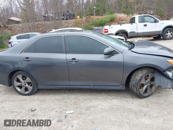 2014 Toyota Camry L with VIN 4T1BF1FK1EU352652, listed as a IAAI auction lot 41918072 with 1 mi miles. Bid and sale history available at carsss.com. Image 12.