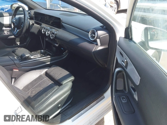 2021 Mercedes-Benz A 220 with VIN W1K3G4EB7MJ267474, listed as a IAAI auction lot 42172963 with 33,086 mi miles and . Bid and sale history available at DreamBid. Image 5.